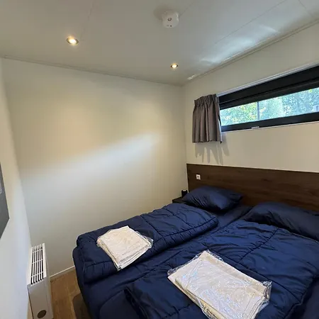 Europarcs Bad Hoophuizen Cube Rooftop Nr Notenboom 25 Holiday home *