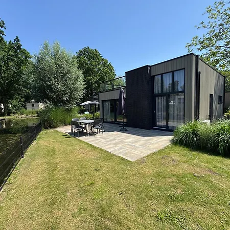 Europarcs Bad Hoophuizen Cube Rooftop Nr Notenboom 25 Holiday home Hulshorst